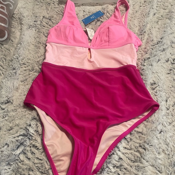 Women Bathing Suits - Picture 3 of 11